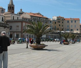 Город Альгеро на Сардинии