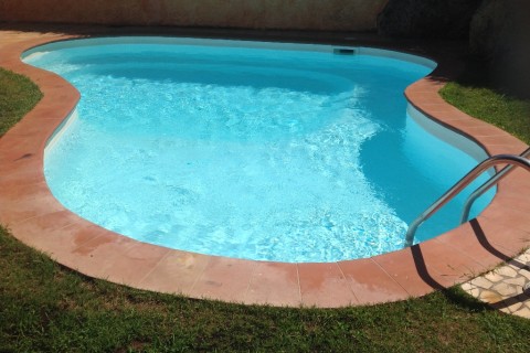 снять дом с бассейном в Италии