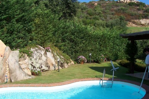 Вилла с бассейном на Сардинии